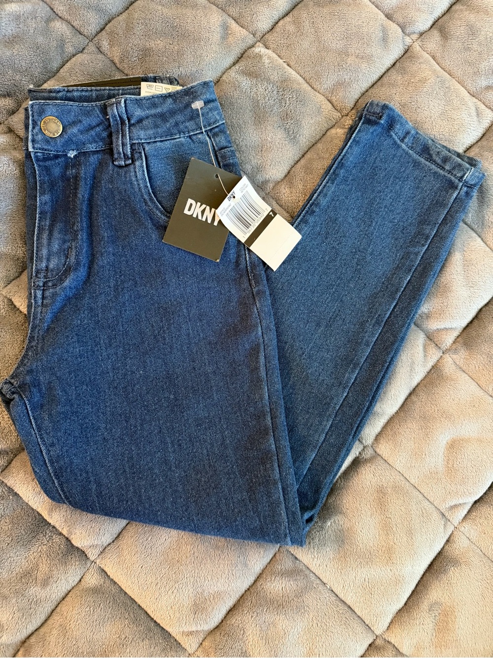 DKNY Indigo Skinny Jeans NWT Size 7 Boys